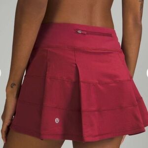 Lululemon Athletica pace rival skirt size 4 mulled wine light maroon reg length